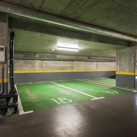 Luxury בוקרשט