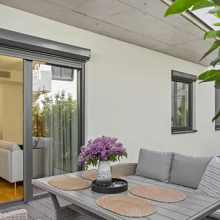 Luxury * Бухарест