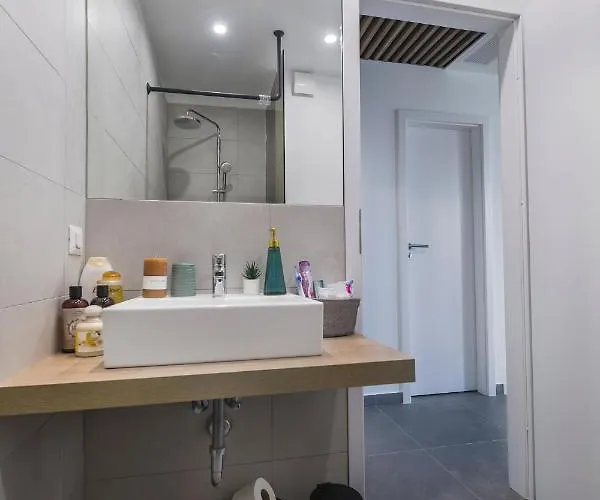 Luxury بوخارست