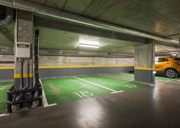 Luxury بوخارست