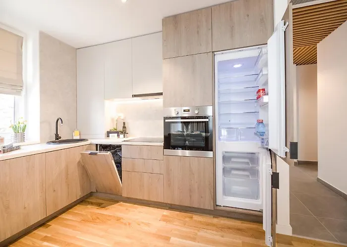 Luxury بوخارست