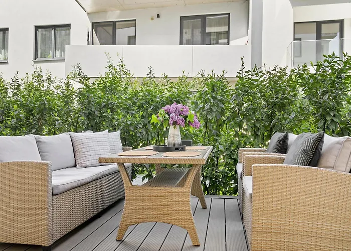 Luxury Apartment *