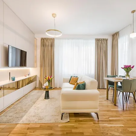 Luxury Апартаменти Бухарест