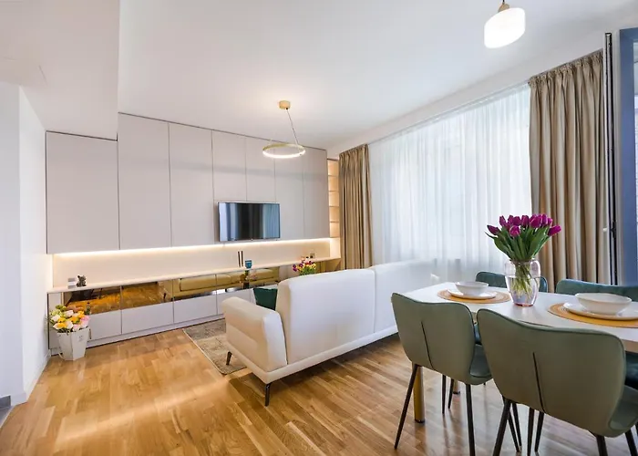 Luxury * בוקרשט